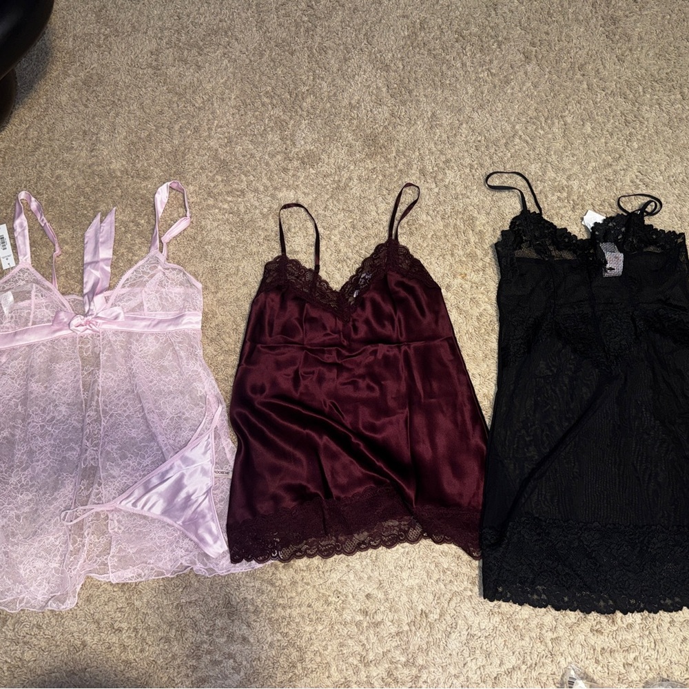 Elegant Women's Lace and Satin Lingerie Set